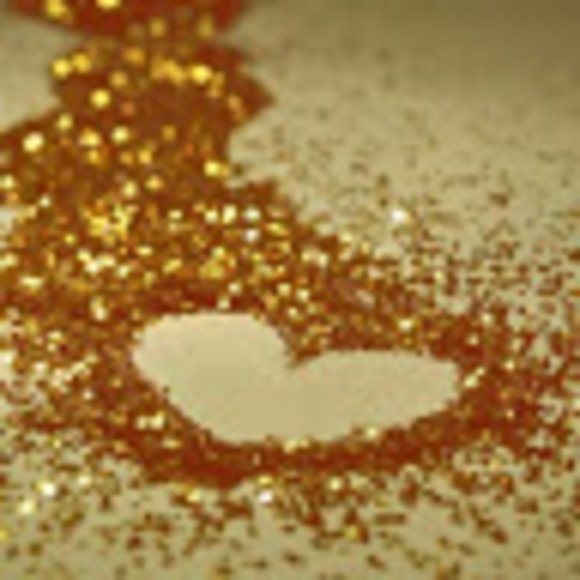 Meet your Posher, Amanda - Picture 1 of 1